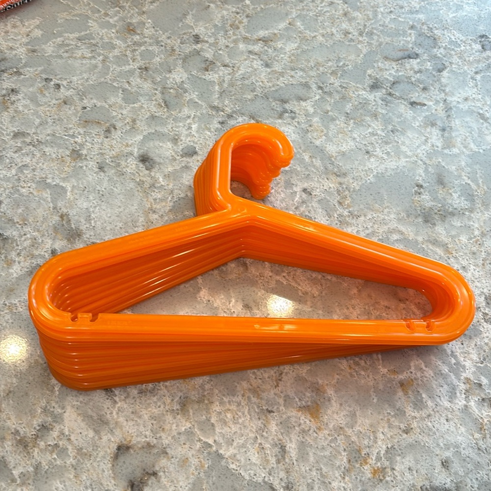 IKEA BAGIS children’s coat-hanger
Orange lot of 12